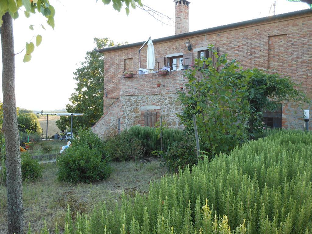 Villa Agriturismo Santa Maria à Torrita di Siena Extérieur photo